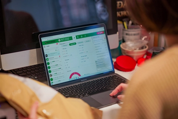 Dự báo sớm lượng đơn từ chiến dịch marketing giúp bộ phận vận hành có đủ thời gian chuẩn bị nhân sự, kho bãi và năng lực giao nhận.